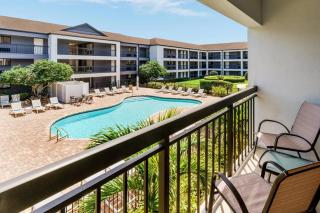 Courtyard by Marriott Orlando Lake Buena Vista at Vista Centre - 9