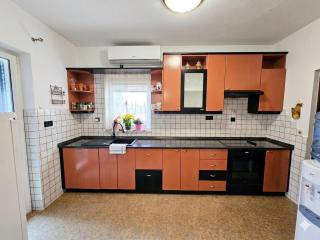 Family Apartment with Sea View - 3