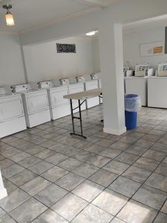 Gated 2 Double Beds Studio with Full Kitchen 134 - 5