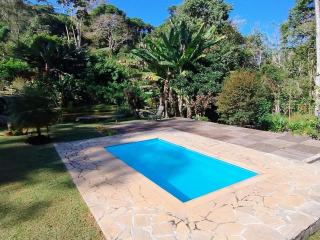 Sítio com piscina, churrasqueira, lareira, fogueira e riacho em Teresópolis - 7