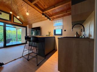 Dushka Mountain Cabin - 3