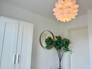 Modern Apartment with Free Parking & Balcony - 6