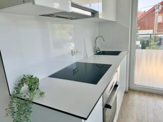 Modern Apartment with Free Parking & Balcony - 4