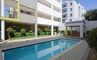 Immaculate 2 bedroom unit, inverter & complex pool - 1