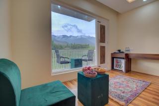 Royal Cliff Resort Pahalgam - 1