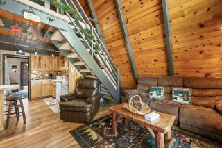 A-Frame Delight - A cute little cabin and stones throw away from Big Bear Snow Play - 5