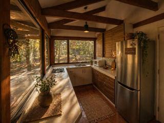 Rural Lodge with Hot Tub - 0