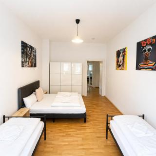 Premium Apartment in Awesome Sudvorstadt Location, 3 Bedrooms, For up to 8 people, 7 separate beds, Premium Kitchen and Bathroom - 2