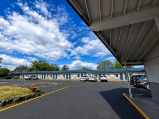 Royal Gateway Motel - 9