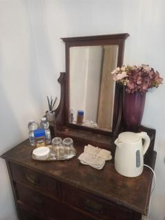 Glenlara House - Double Quiet Room - 8