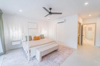 Elegant NEW 3BR Villa with Pool Walk to Beach - 8
