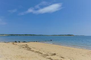 Sandy beach cottage on Wellfleet Bay - 6