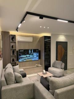 Elegant Stay with Modern Comfo - 5
