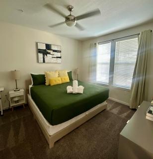 Stylish 2BR • Pool & Gym • Minutes to Disney - 2