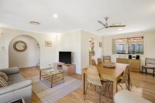 Kelvin Grove 1 - 8