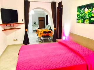 Stromae Central Apartment Cefalu 1 Minute Duomo Beach 3 Bedrooms 8 Guests Free WiFi - 6