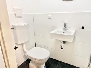 Cosy Apartment Near Metro U1 Vienna with Free Parking - 7