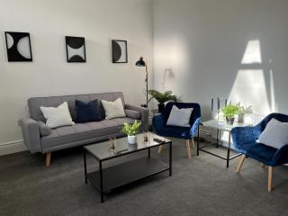 New Bracepeth - 2 Bedroom House- by Vivi Stays - 2