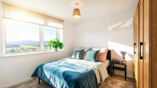 Nr Gala Water walks & countryside trails -WiFi-5BR - 0