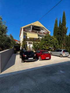 Maresca Apartment - 8