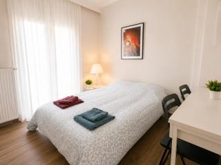 Stylish & Bright 2BR in Central Thessaloniki - Walk Everywhere - Near HELEXPO - 6
