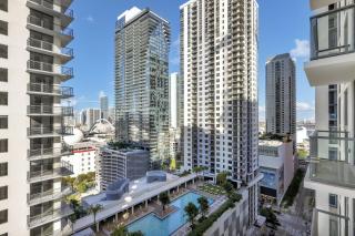 CRO-1711 Luxury 1 Bedroom in Downtown Miami - 2