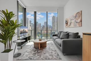 501-1101A Luxury Corner Studio Rooftop Pool & GYM - 7