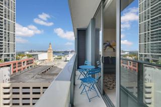 501-1808 Luxury Corner 1 Bedroom Rooftop Pool & GYM - 7