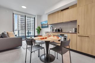 501-2110 Luxury Ocean View from Balcony Rooftop Pool & GYM - 0