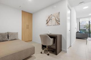 501-402 Luxury 1 BR with Den & 2 Baths Rooftop Pool & GYM - 7