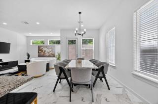 Upscale Home Office Galleria & NRG - 2