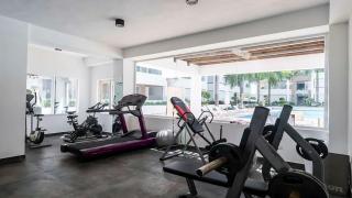2 Bedroom Apartment With Pool and Beach Access - 9