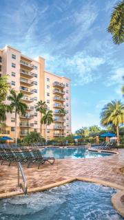 Palm-Aire Resort 1BR Apartment - 2