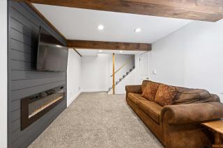 Updated townhome - Walk to Holiday Valley - 4