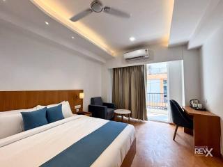 Oak leaf hotel rishikesh - 2
