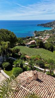 Villa Maria Pia 3BR 2BA Private Beach Parking - 9