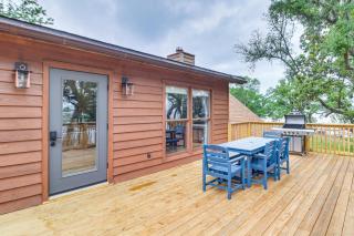 Cozy Bayfront Log Cabin! Fishing Pier, Swim Dock! - 5