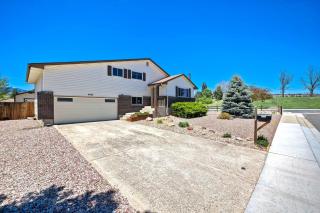 Meadow Gate Spacious Family Home w Fenced Yard - 2