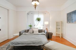#StayInMyDistrict Sunnyside Vintage Charmer - 3