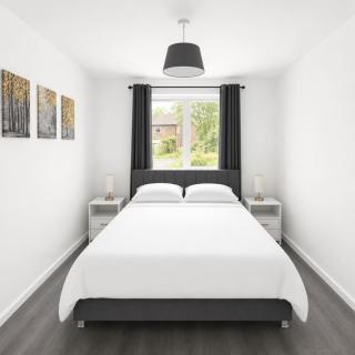Elegant 2BR Relax & Unwind Comfort Meets Style - 5