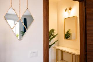 Monolocale elegante con design moderno e atmosfera tropical chic - 5