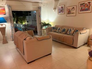 Nanpa, Luxury Family Three Bed Villa, St James West coast, Private pool - 6