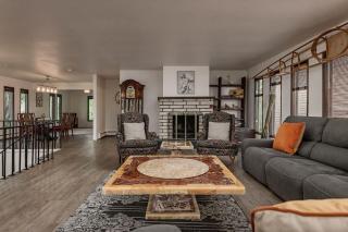 Downtown Anchorage Retreat - Spacious 3BR - 4