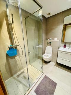 Beautiful 3 bedrooms Flat - 9