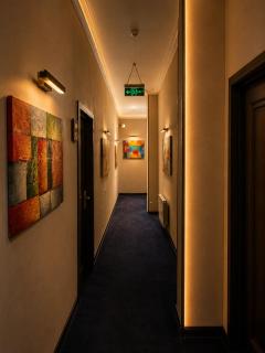 Street Gold Hotel - 6