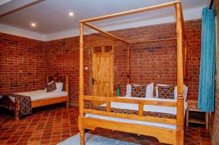 Tranquil Hillhouse - 7