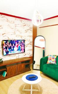 TomarcSosian Suites - 2