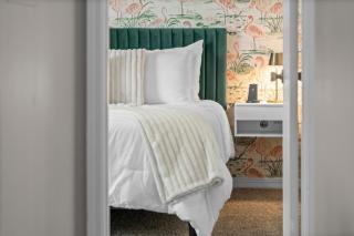 Closest to Mayo Clinic, 2 King Beds, Retreat - 5