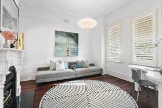 Gum Tree Manor - renovated 5 bedroom + pool - 6