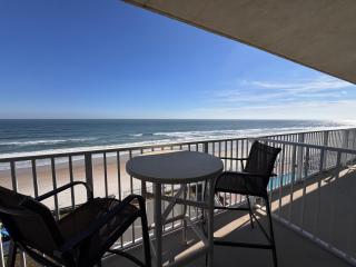 Perfect Weekend Getaway-Balcony - 0